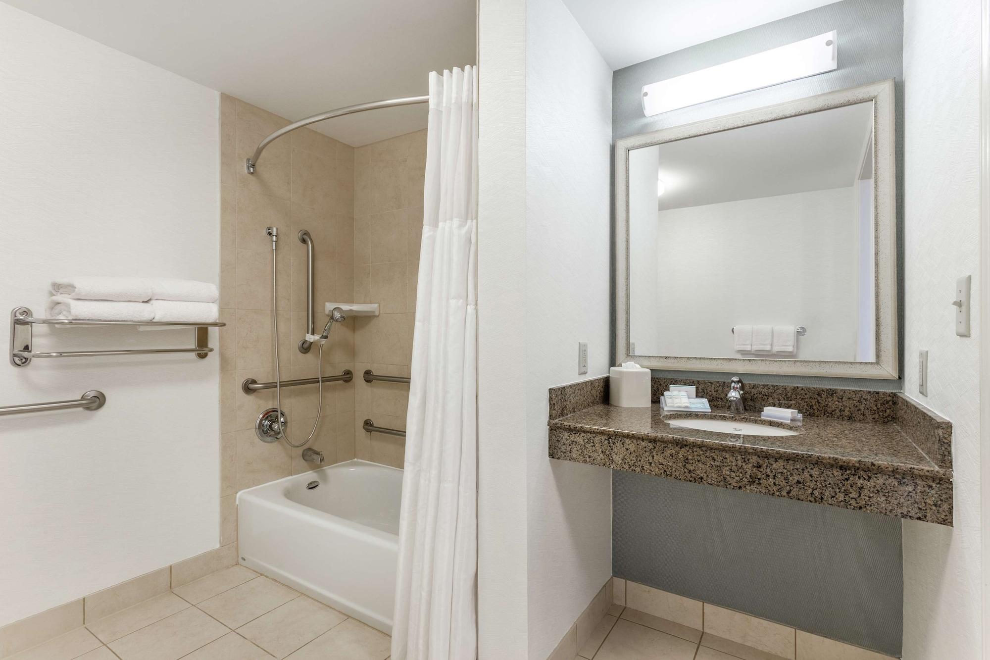 Hilton Garden Inn Albany-Suny Area Eksteriør billede