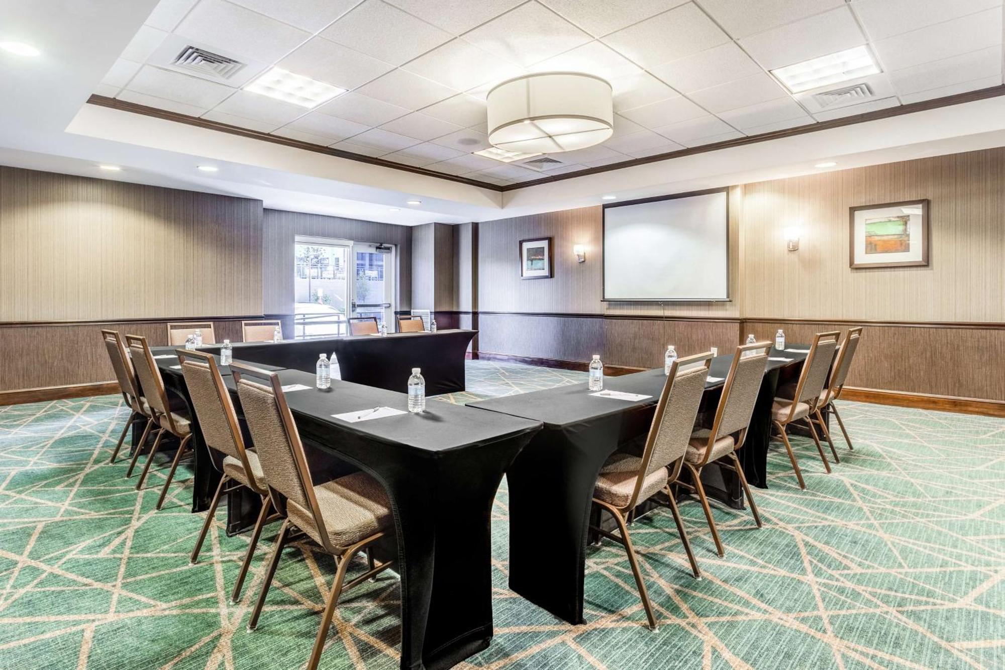 Hilton Garden Inn Albany-Suny Area Eksteriør billede